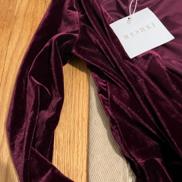 Meshki velvet burgundy dress mini slit - Picture 5 of 7